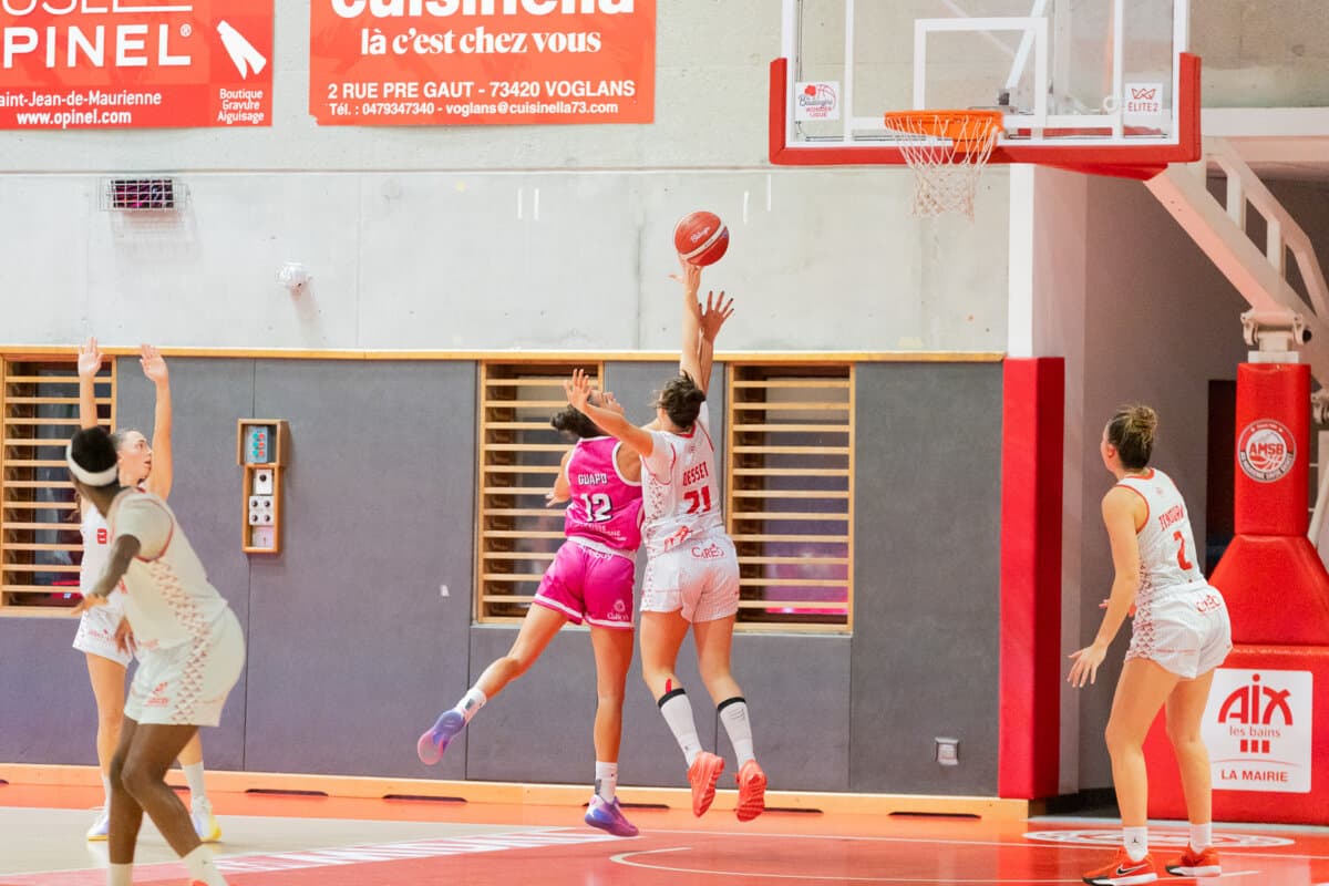 Nathalie Desset (La Tronche Meylan) face à Laëtitia Guapo (Toulouse M.B.), La Boulangère Wonderligue, 7 octobre 2026