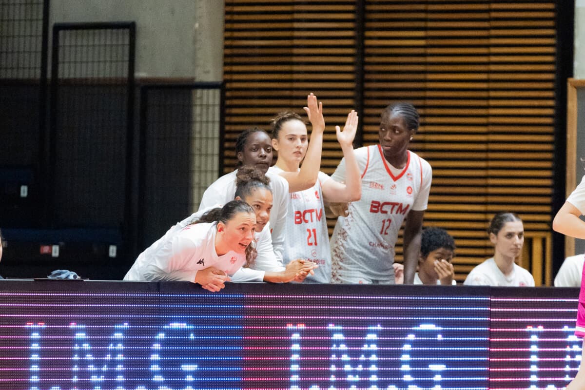 Penda Diagne, Nathalie Desset et Angie Nkodia (La Tronche Meylan) face à Toulouse M.B., La Boulangère Wonderligue, 7 octobre 2026