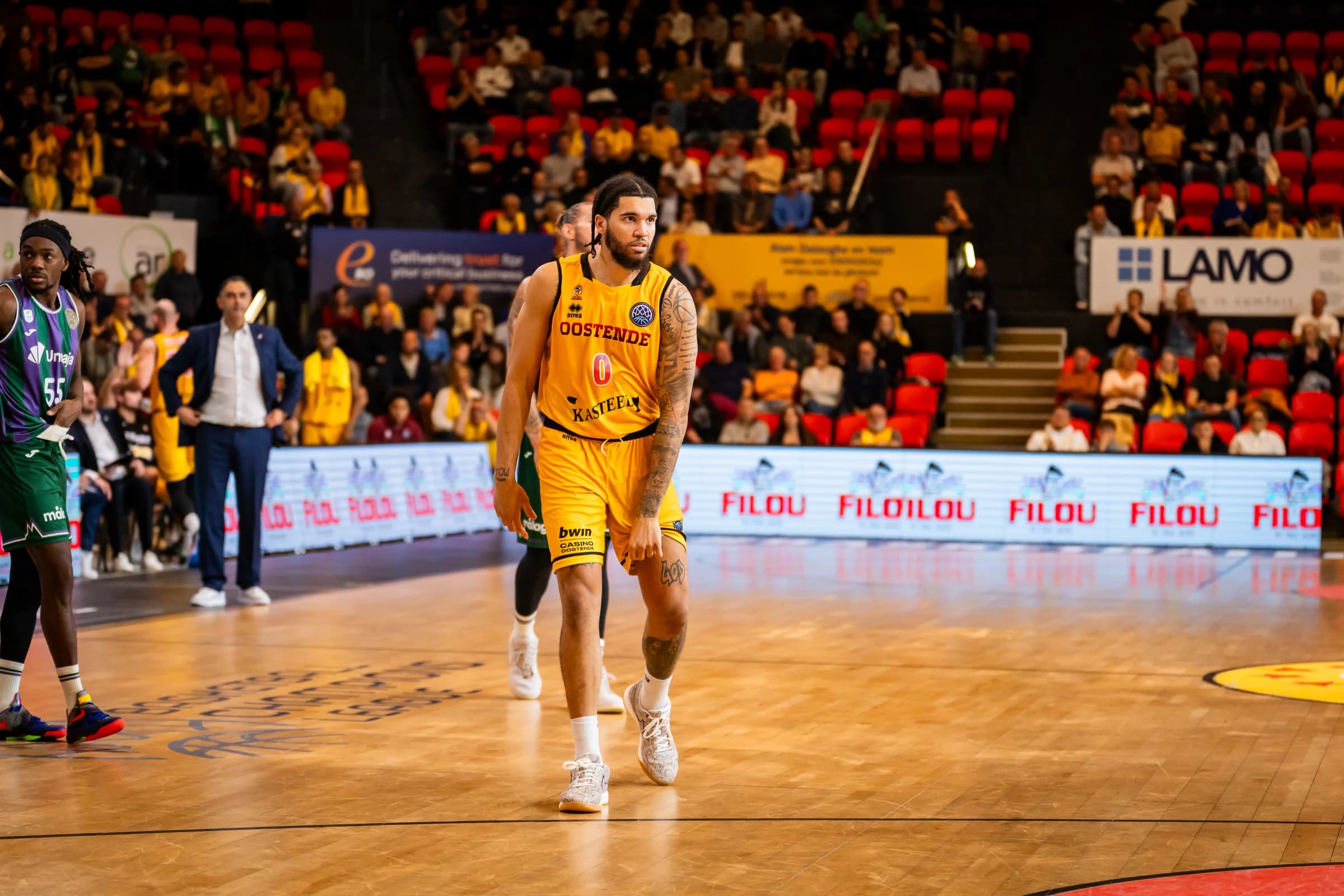 Courtrai et Ostende s’imposent, statu quo en tête du classement