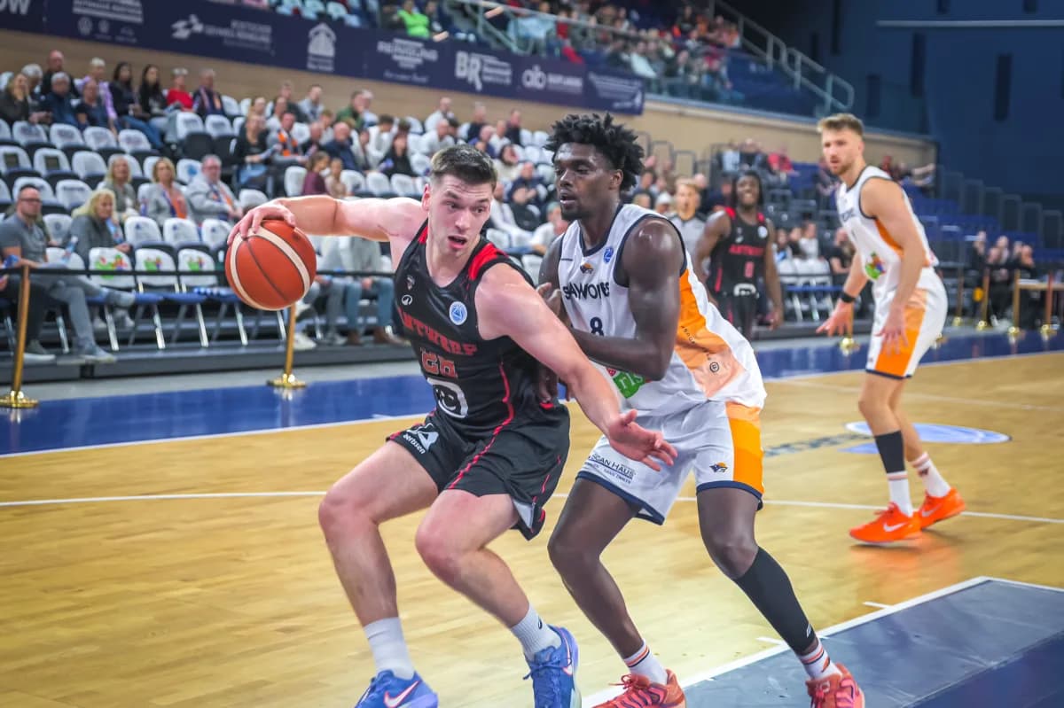 De Ridder, Kesteloot et Swenson forfaits, Mortant et Polet en renforts