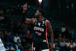 Wen Mukubu quitte défintiviement les parquets et renforce le staff d’Ostende