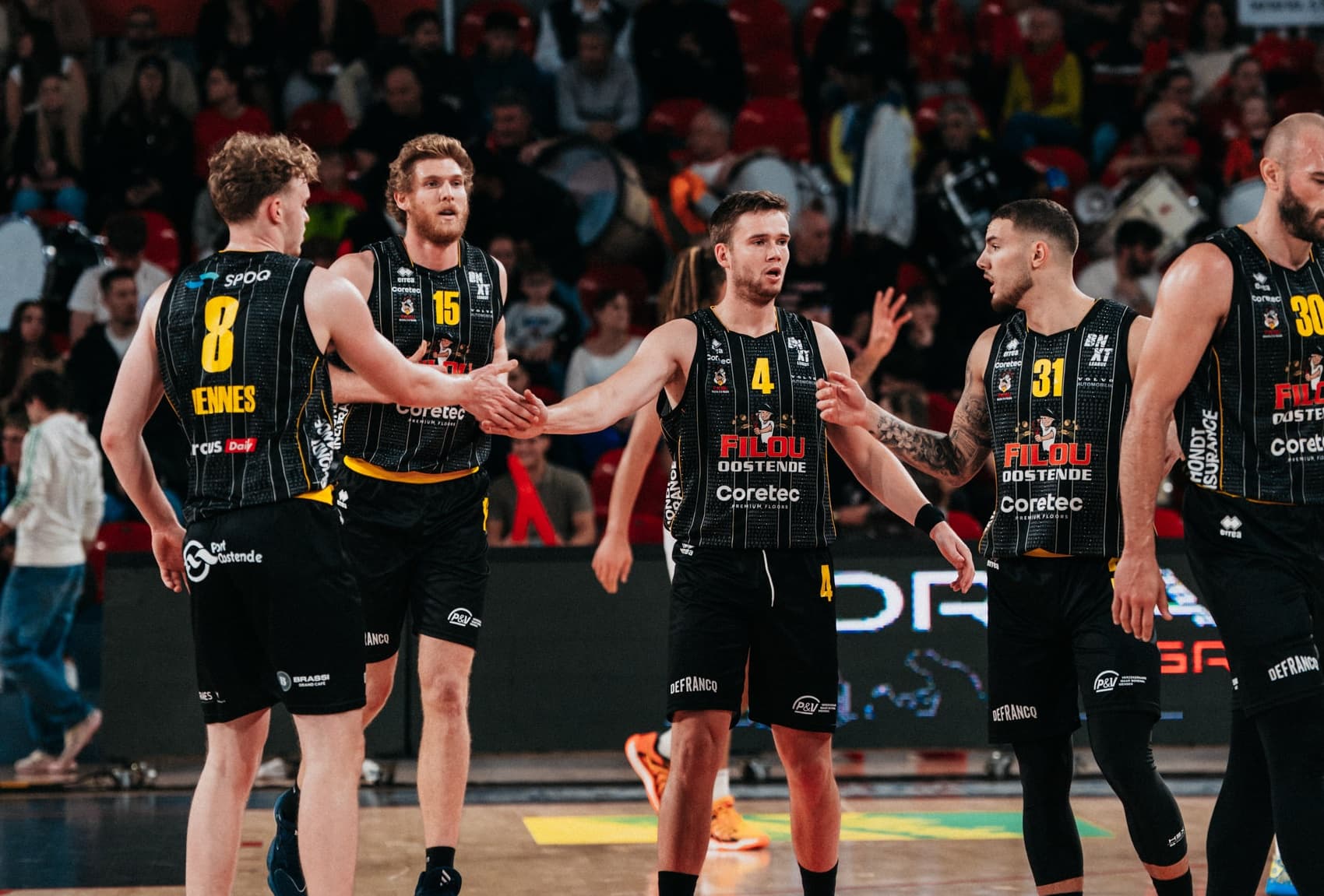 Ostende reprend la main, Alost et Charleroi assurent