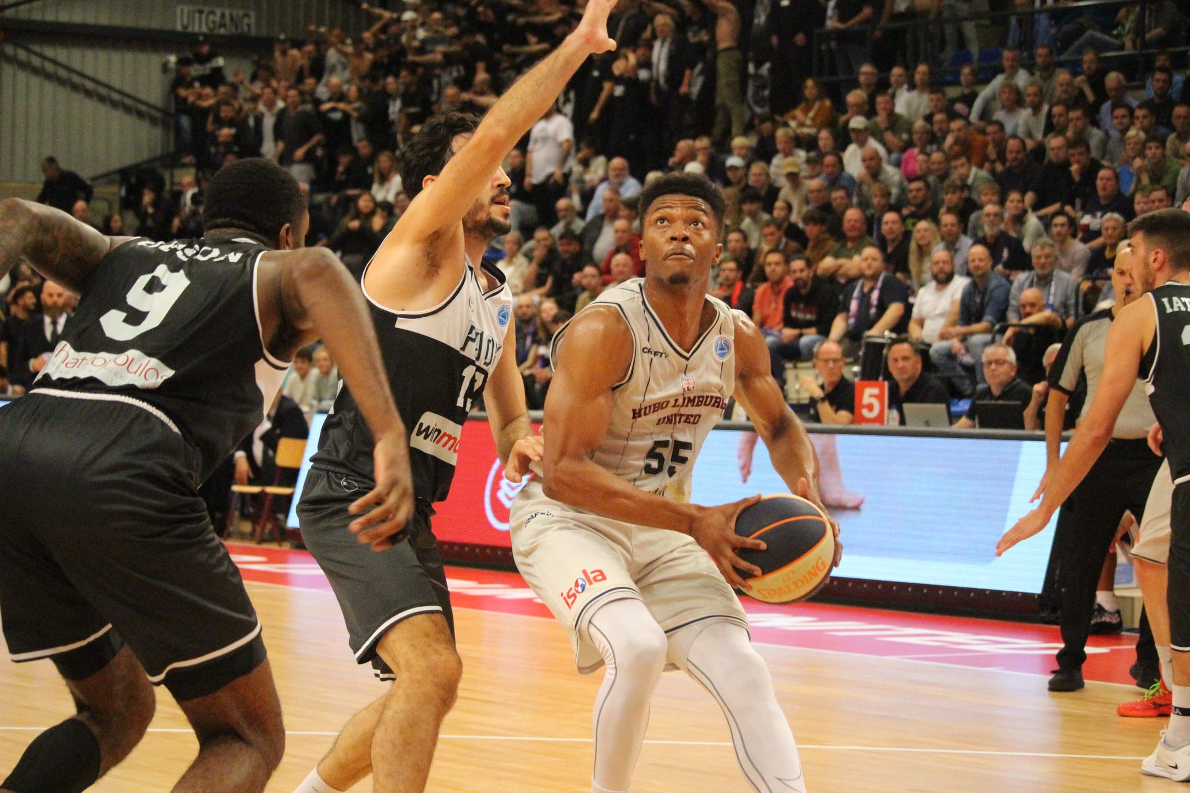 Limburg United et Elijah Pemberton mettent fin à leur collaboration