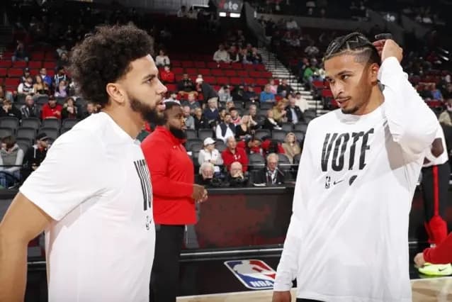 Toumani Camara et Ajay Mitchell bouclent la saison régulière par une victoire