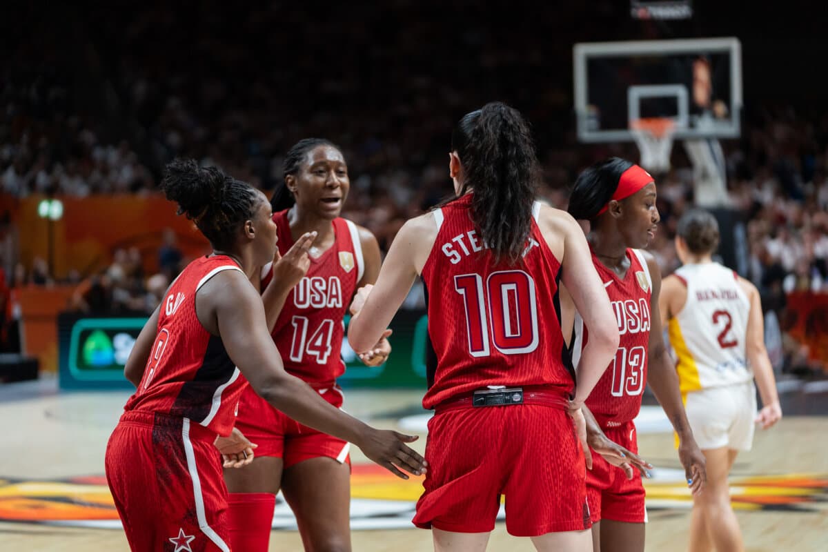 Breanna Stewart, Aliyah Boston et Chelsea Gray (Etats-Unis (F)) face à Espagne (F), Coupe du Monde Féminine, 12 septembre 2026