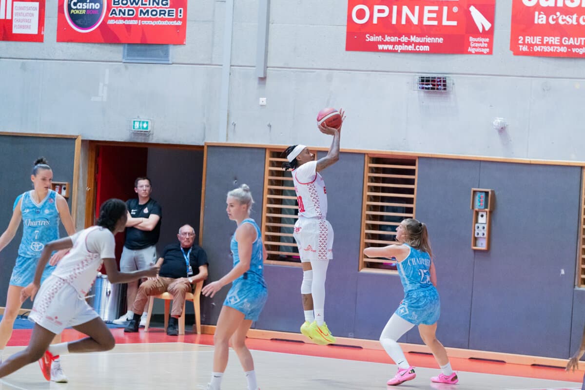 Jasmine Thomas (La Tronche Meylan) face à Chartres Féminin, La Boulangère Wonderligue, 27 septembre 2026