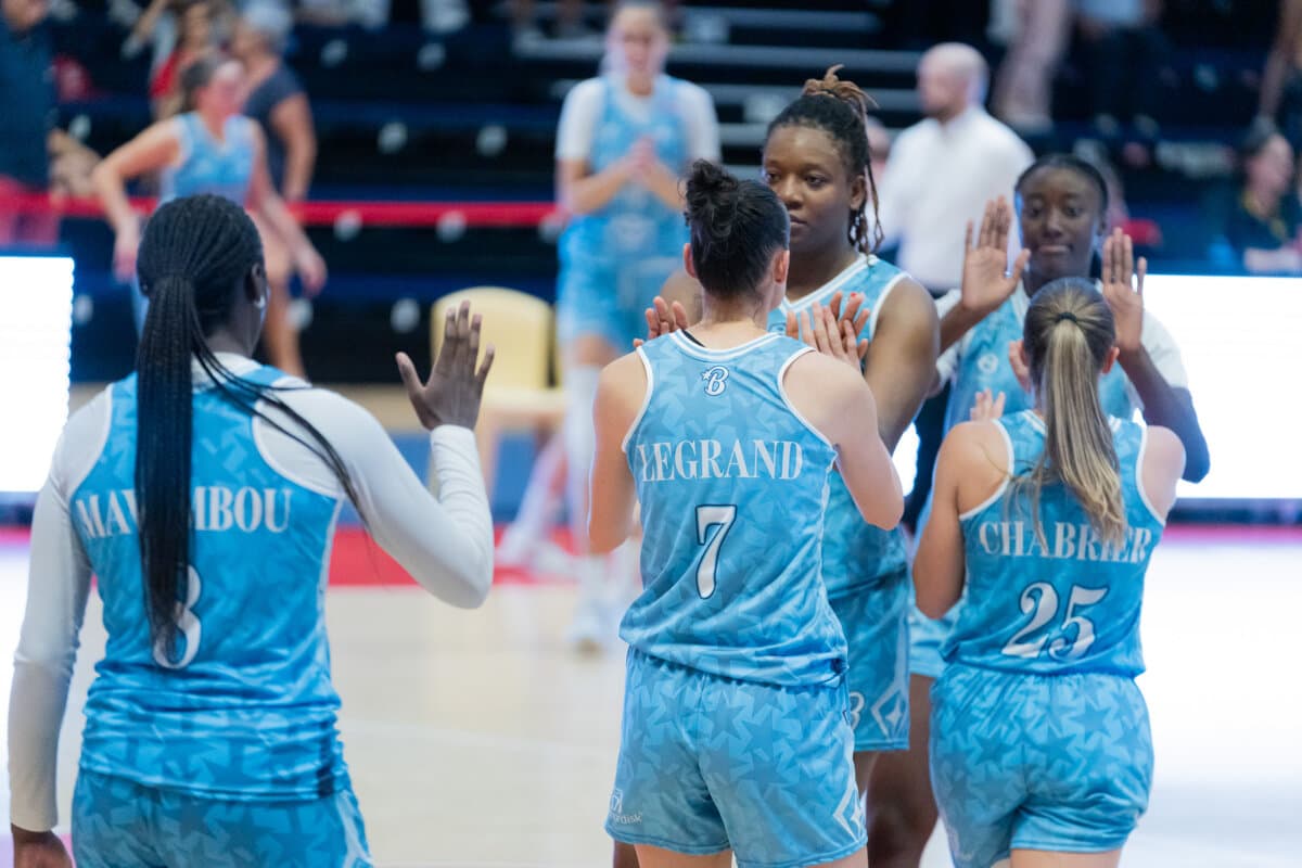 Clarisse Legrand, Coralie Chabrier et Jessica Mavambou (Chartres Féminin) face à La Tronche Meylan, La Boulangère Wonderligue, 27 septembre 2026