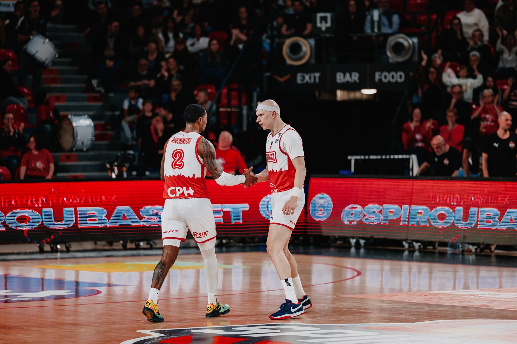 Le Débrief’: Anvers souffre mais continue sur son rythme infernal; le Spirou retrouve des couleurs et une partie de son identité