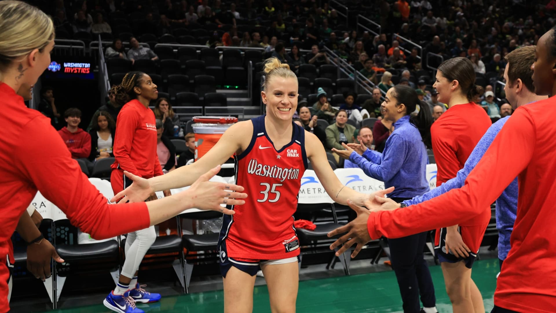 Caitlin Clark trop forte pour Julie Vanloo et les Washington Mystics