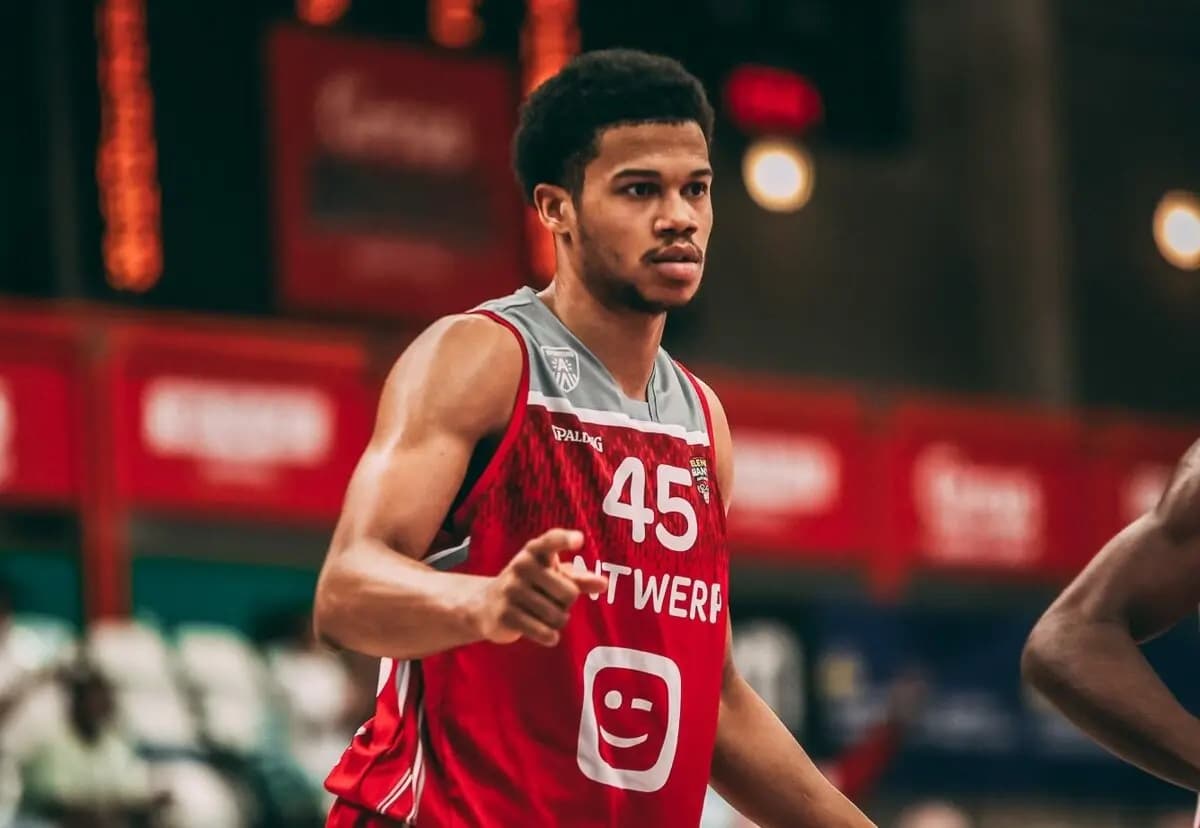 Anvers rejoint Ostende en finale des playoffs