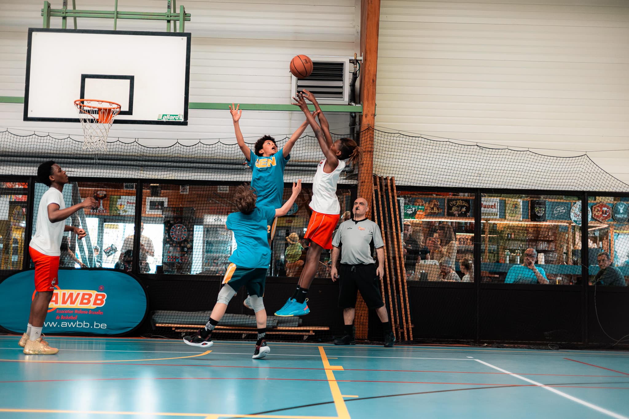 Le tournoi de 3×3 organisé par l’AWBB faisait étape à Genappe: « L’engouement grandit année après année » (VIDEOS + PHOTOS)