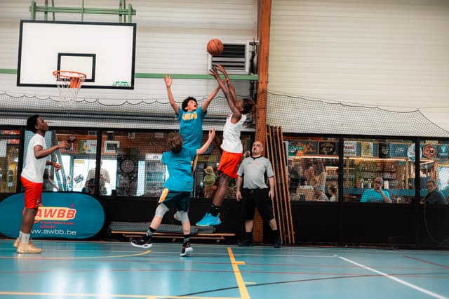 Le tournoi de 3×3 organisé par l’AWBB faisait étape à Genappe: « L’engouement grandit année après année » (VIDEOS + PHOTOS)