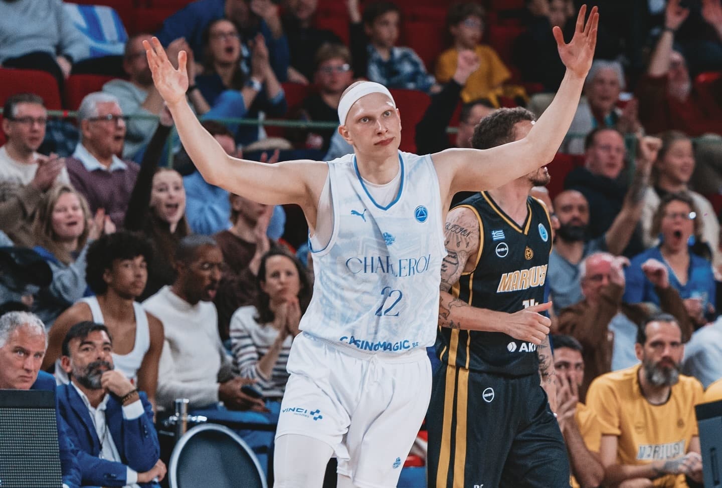 Le Spirou surpris à Feyenoord; Ostende remonte sur son trône