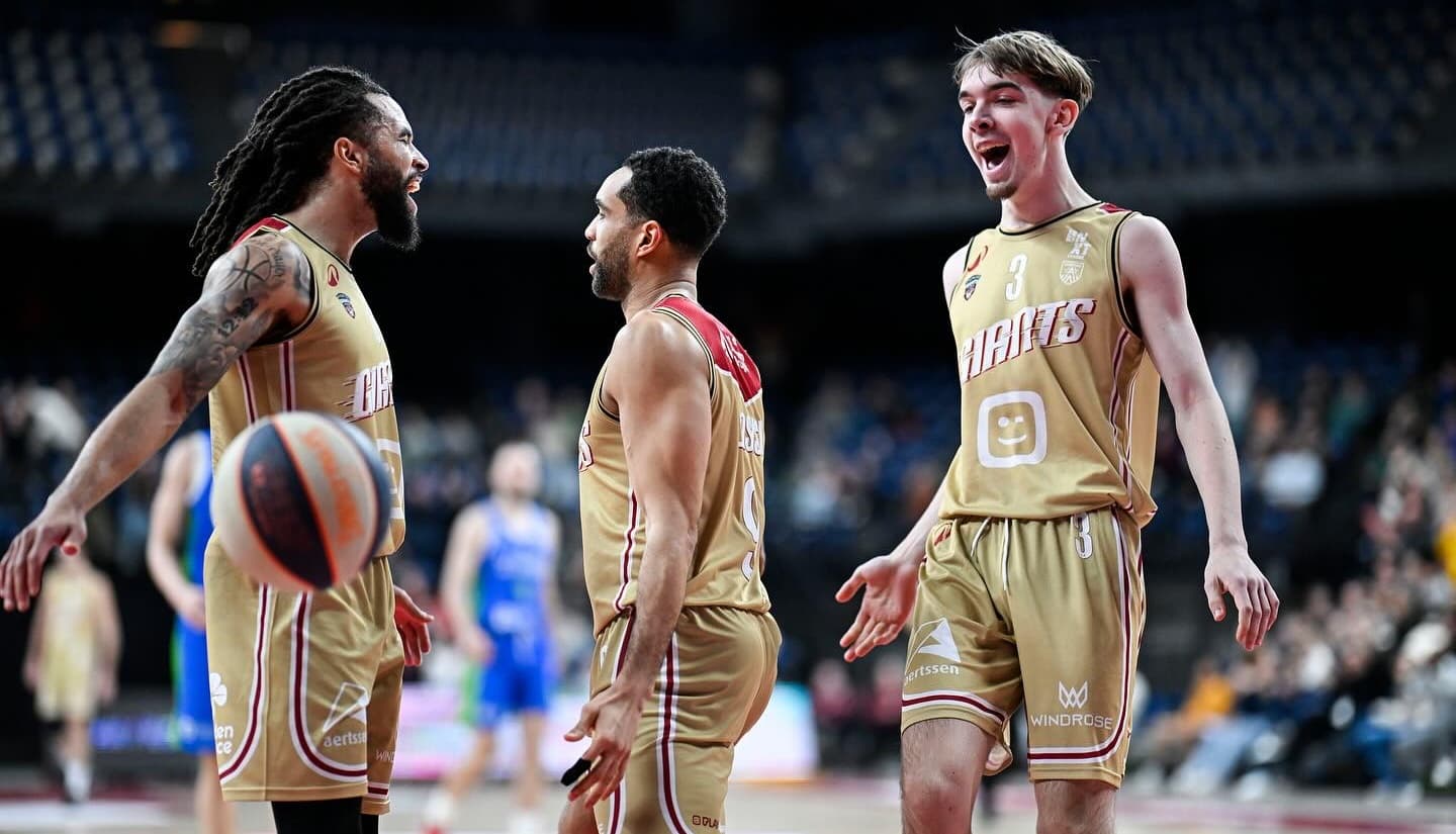 Anvers sombre un peu plus encore; Alost continue sa remontada