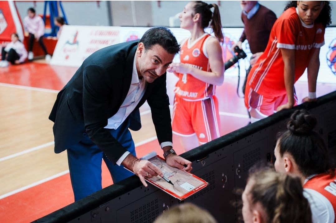 Phivos Livaditis passe de Namur à Braine dans un jeu de chaises musicales