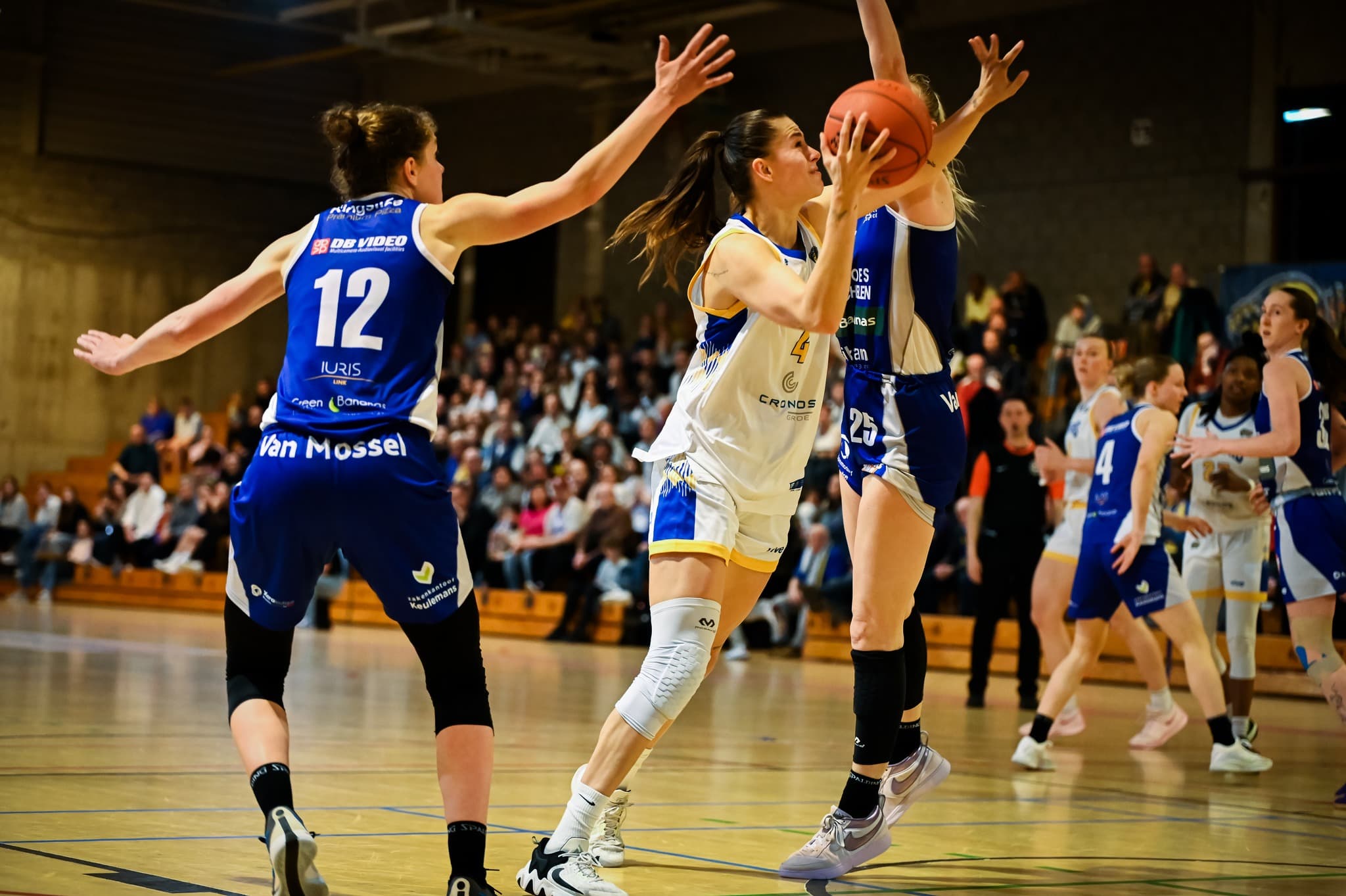 Le Castors Braine récupère son titre de champion et s’offre un doublé coupe/championnat