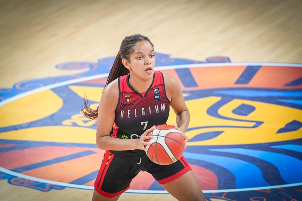 Courtrai se renforce avec Asha Ndabukiye