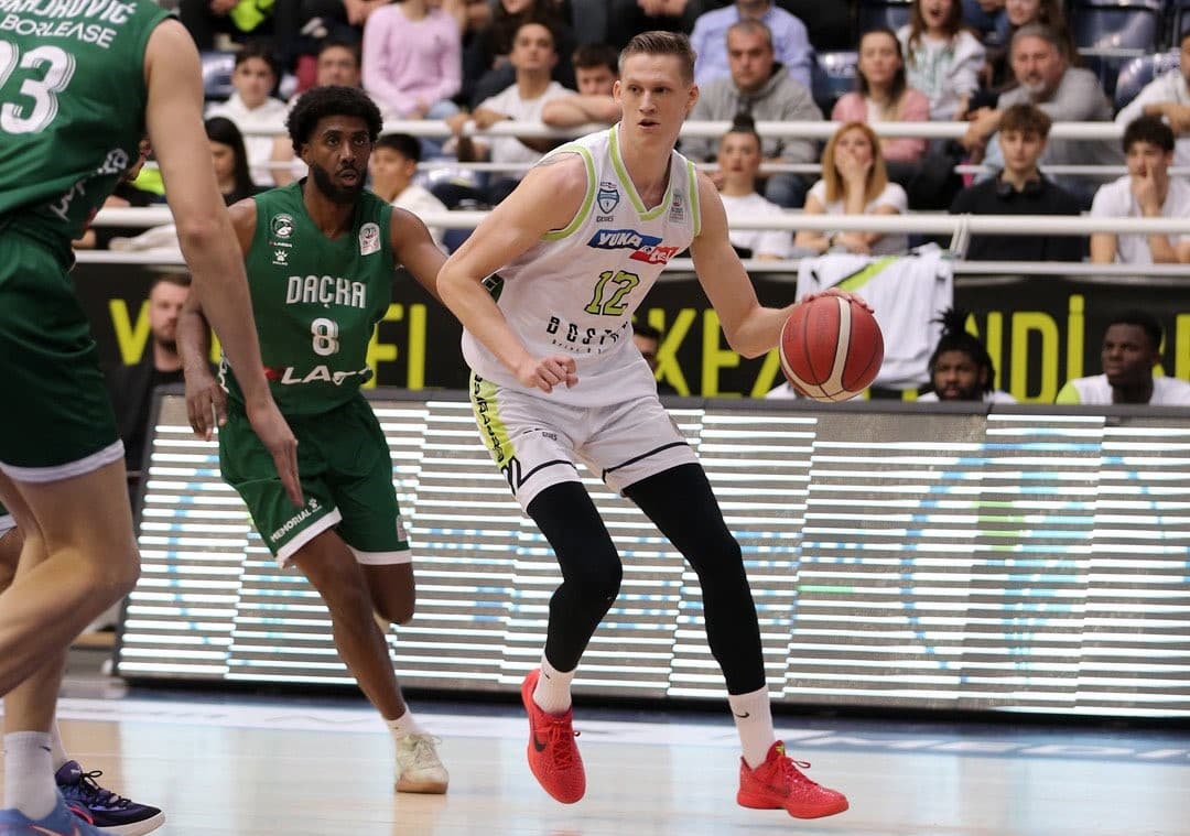 Les Belges à l’étranger : Bleijenbergh décisif, Meesseman, Allemand et Vanloo au 2e tour des playoffs
