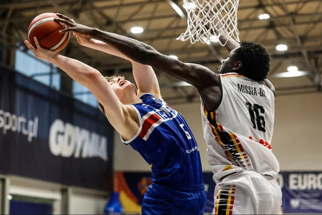 EuroBasket U20 H : au bout du suspense, la Belgique élimine l’Islande (74-73) et verra les quarts de finale