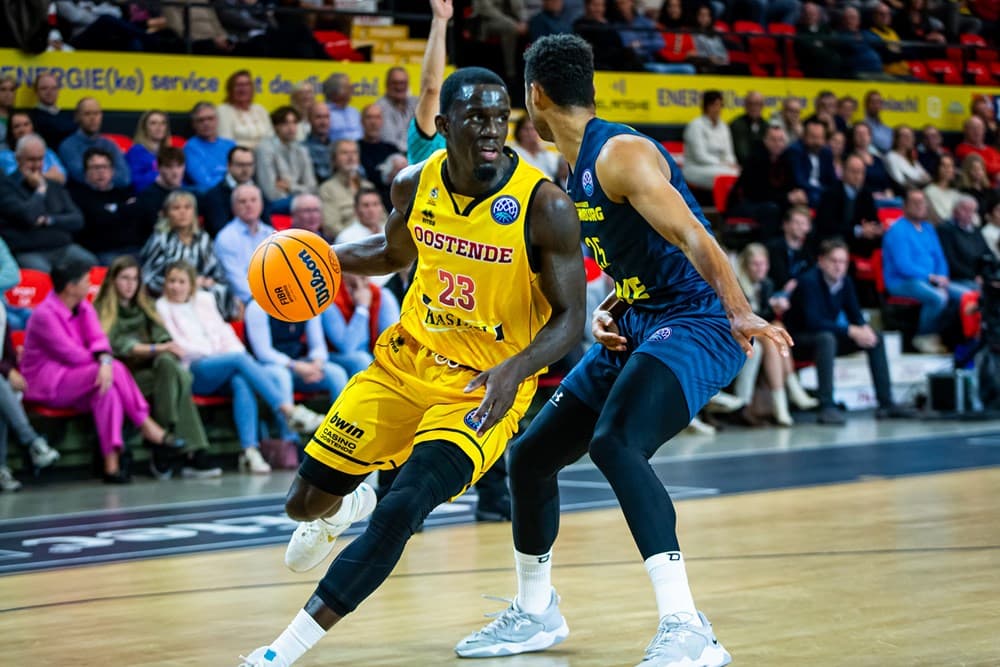 Damien Jefferson intenable, Ostende reprend la main