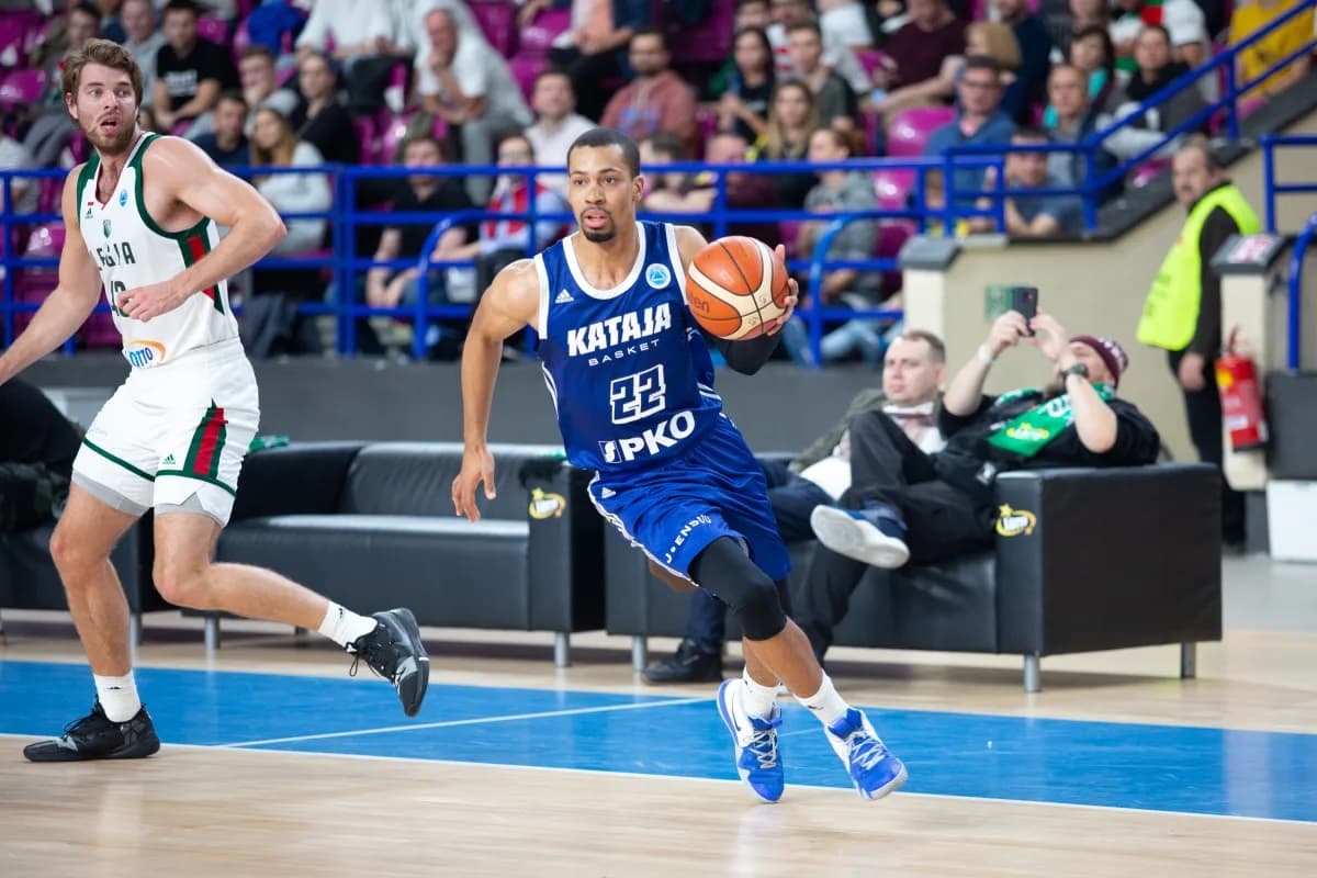 Omar Calhoun est de retour à Alost