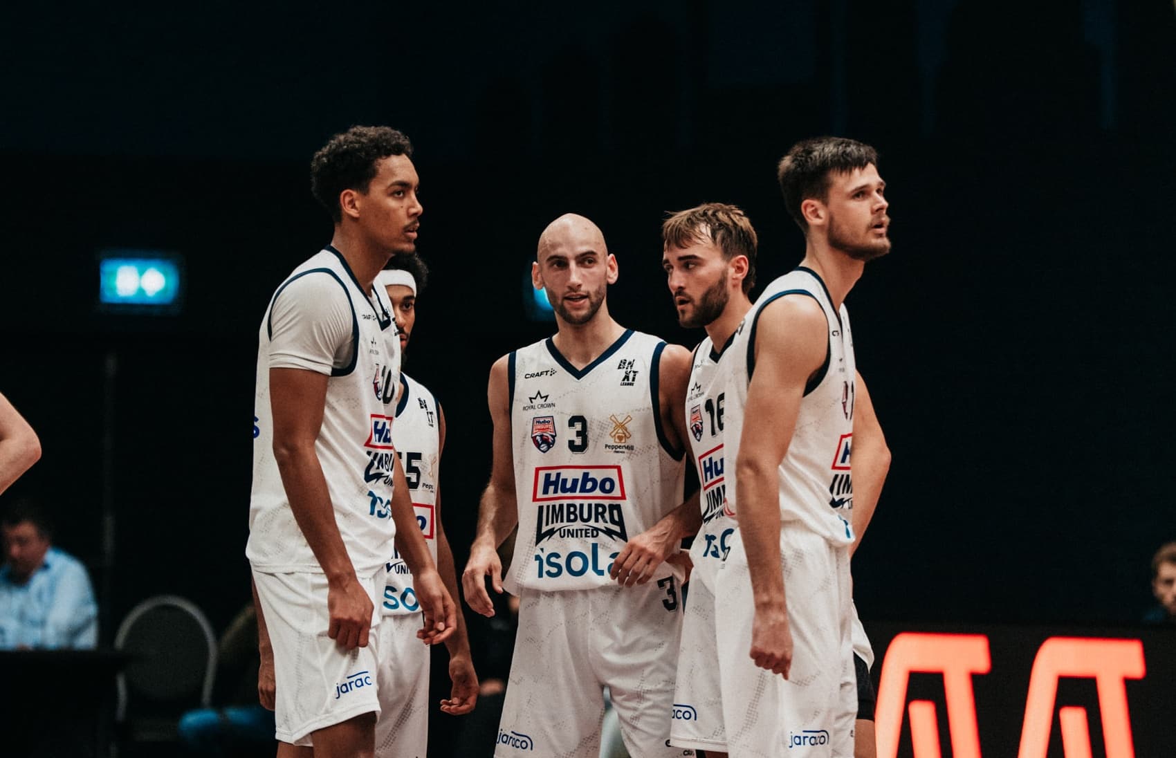 Limburg United fait tomber Ostende, Anvers retrouve la tête