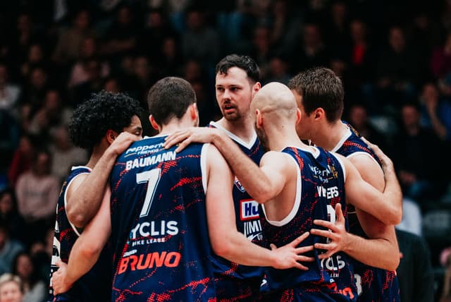 Limburg United élimine Courtrai et rejoint Anvers en demi-finale