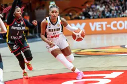 Maxuella Lisowa prolonge son aventure en Roumanie