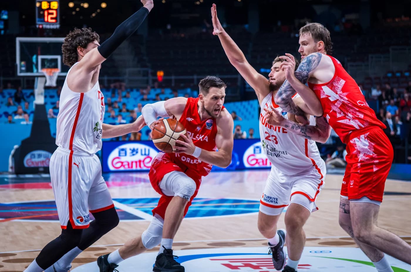 La Pologne de Mateusz Ponitka, ex-Ostende, s’est battue « comme elle pouvait » face à la Turquie