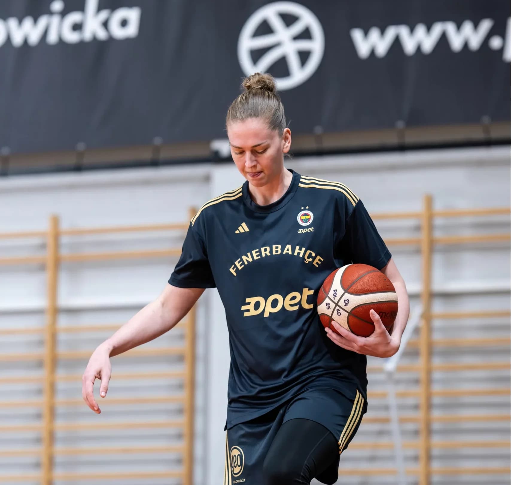 Emma Meesseman porte Fenerbahce vers la victoire en Euroleague