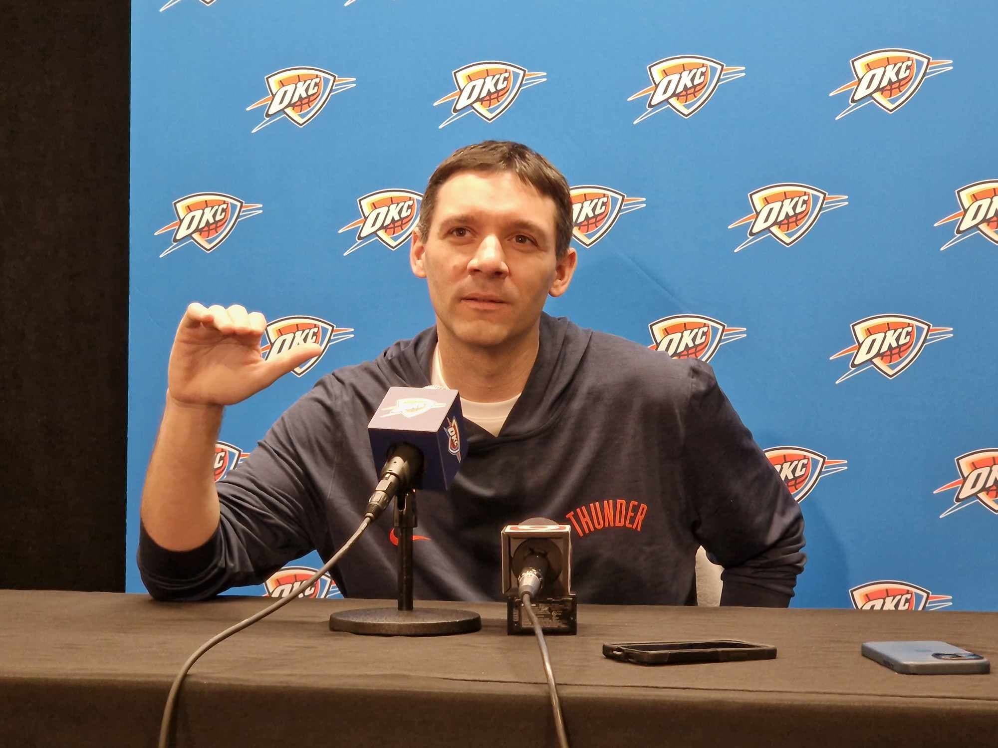 Mark Daigneault, coach d’OKC : « J’ai hâte qu’Ajay Mitchell soit de retour »