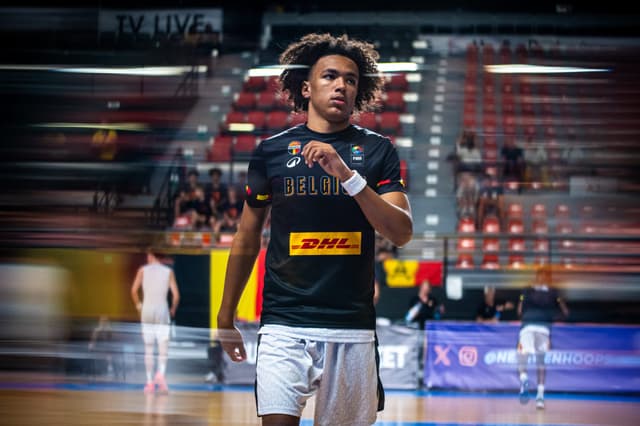 Les U18, avec un Ona Embo en forme, écrasent Chypre
