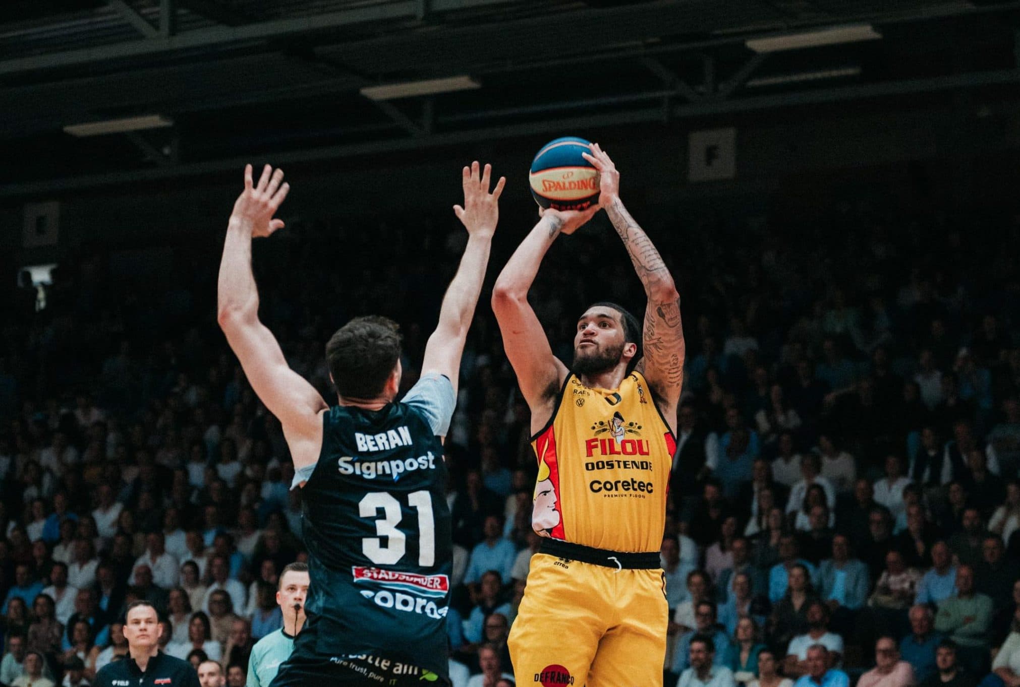 Ostende reprend l’avantage du terrain à Courtrai, Malines renverse Limburg United