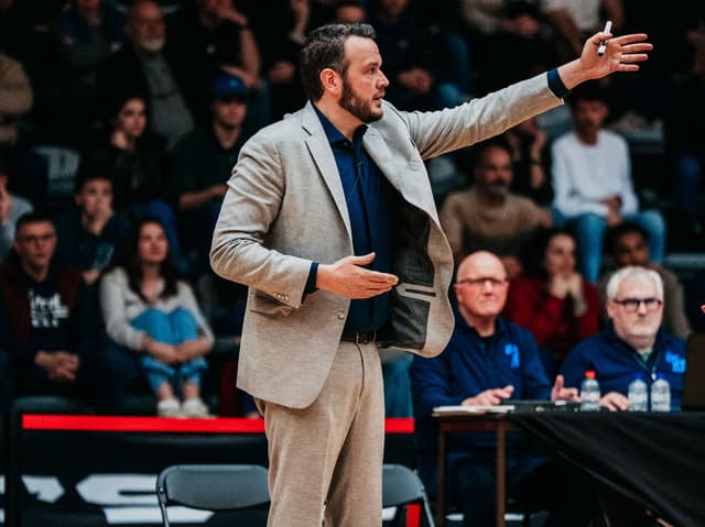 Un entraineur belge rejoint la NBA