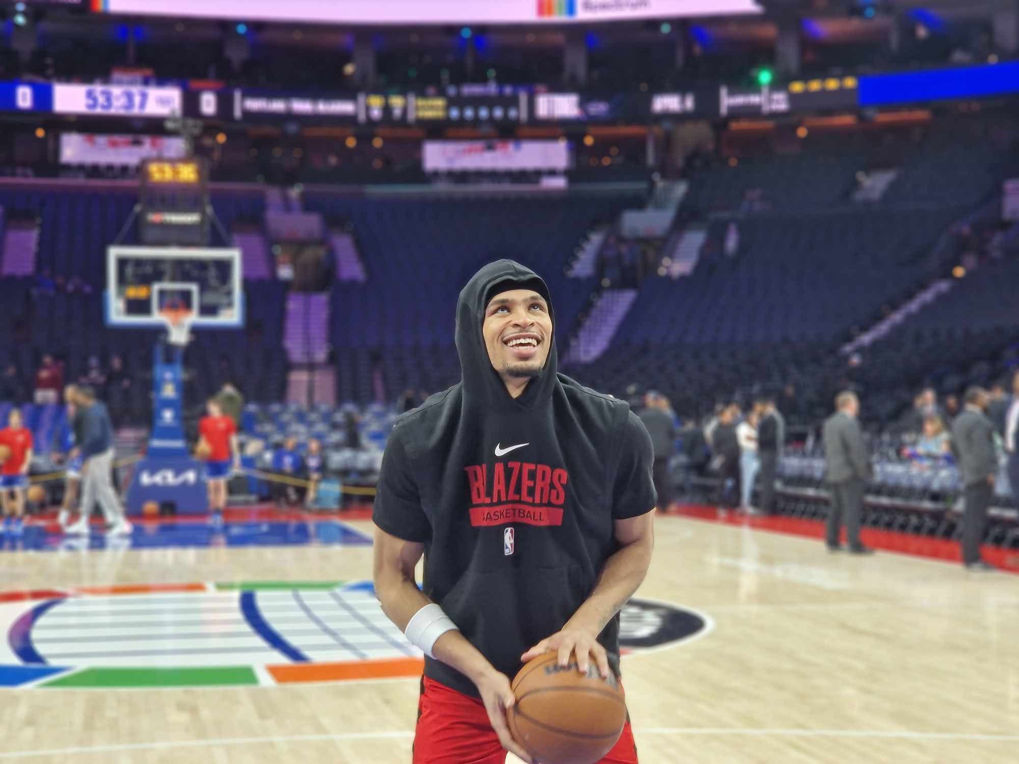 Les Blazers, avec un Toumani étouffant Maxey, s’imposent à Philadelphie !