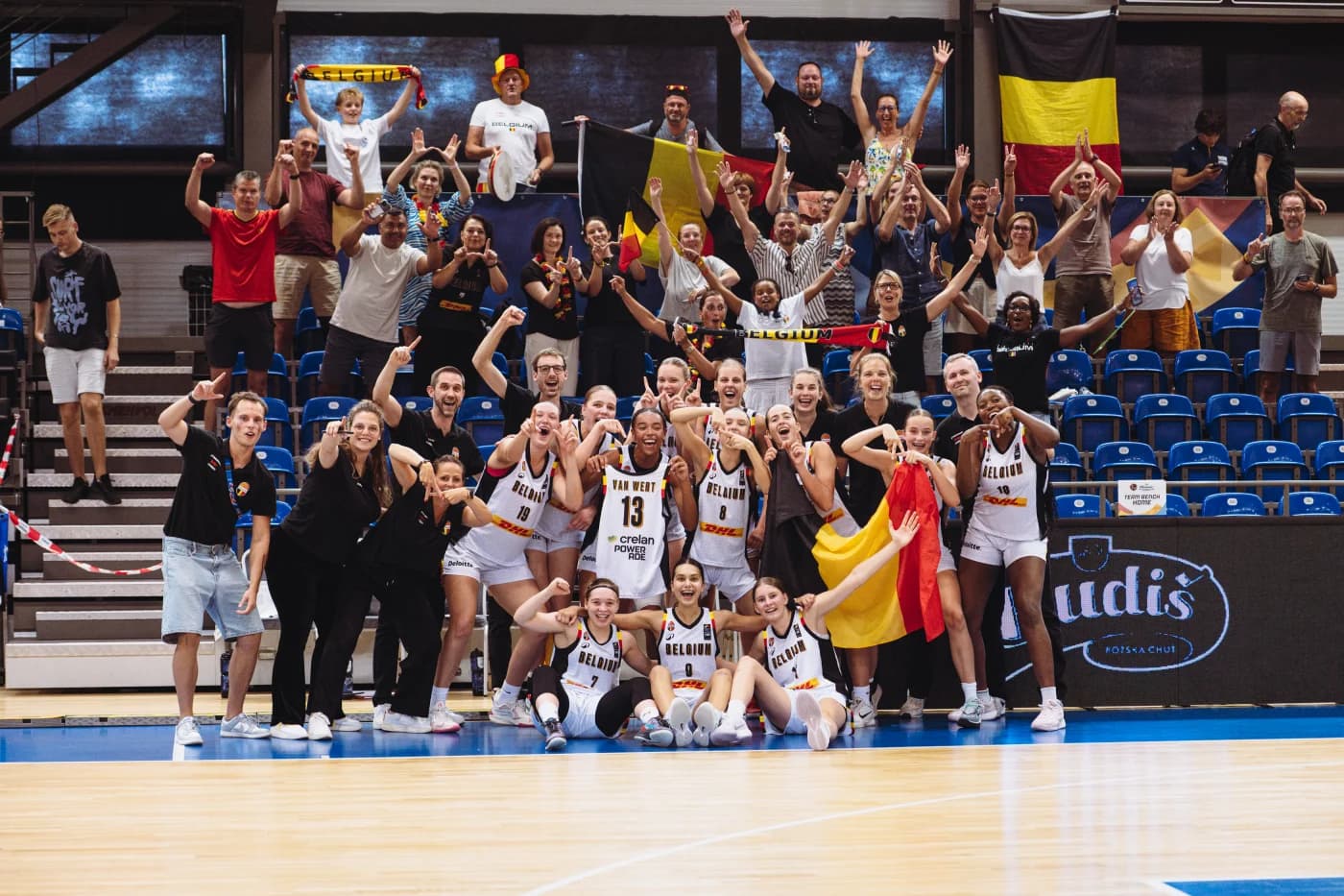Les Cats U16 remportent leur tournoi et remontent en Division A !