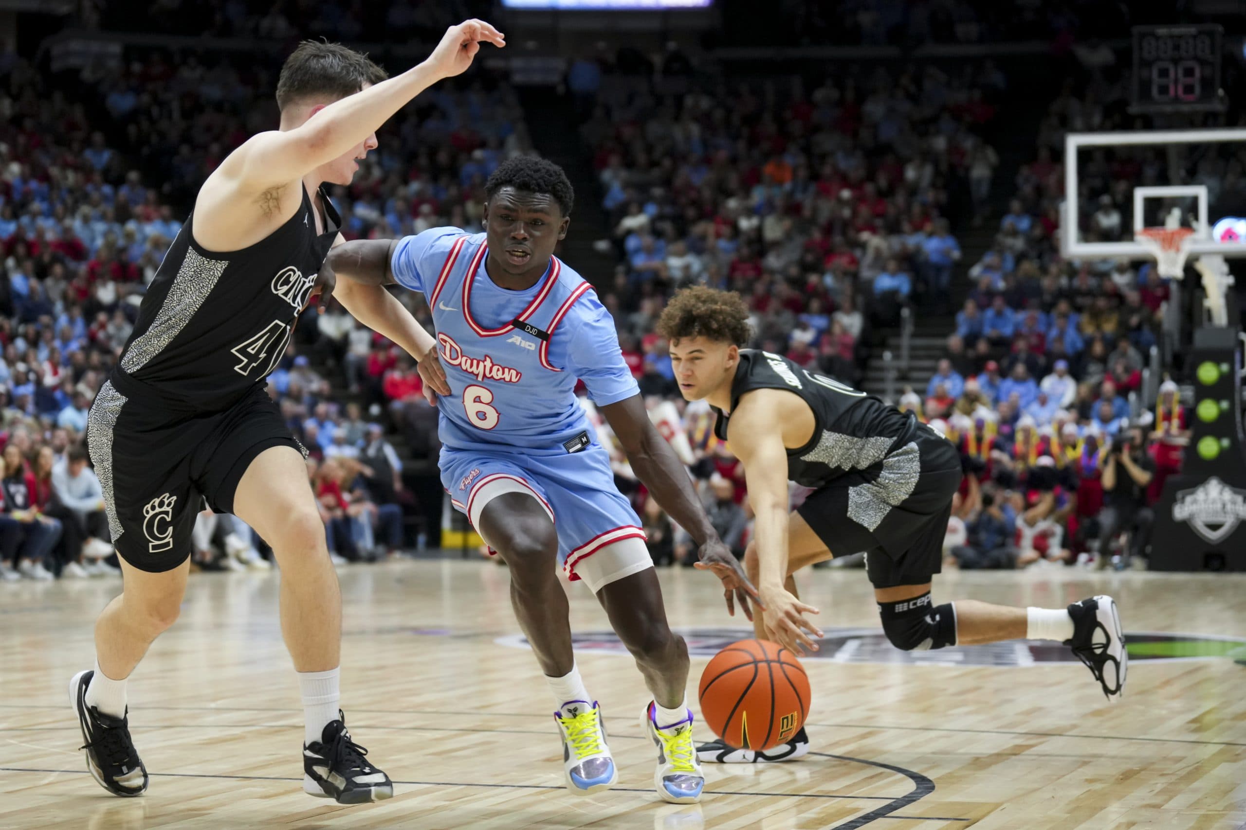 Trois Américains débarquent à Anvers, Limburg United et au Brussels