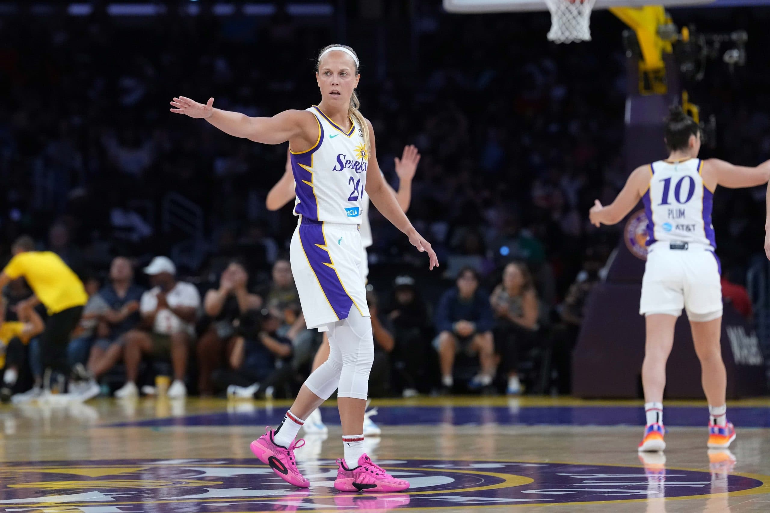 Les Sparks éliminées des playoffs, Meesseman efficace contre son ancienne équipe