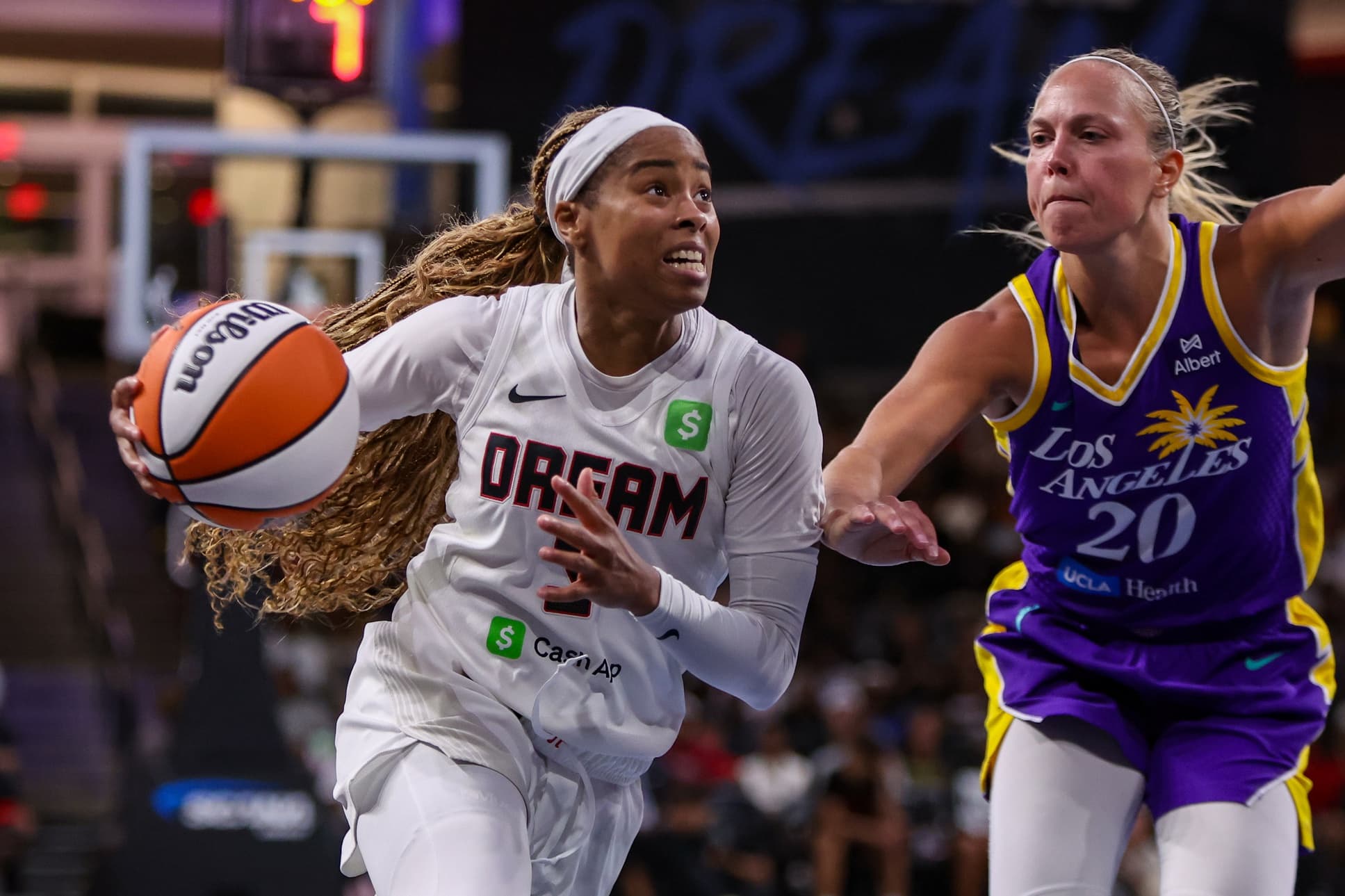 Les Sparks s’inclinent face à Atlanta et se compliquent grandement la tâche en vue des playoffs