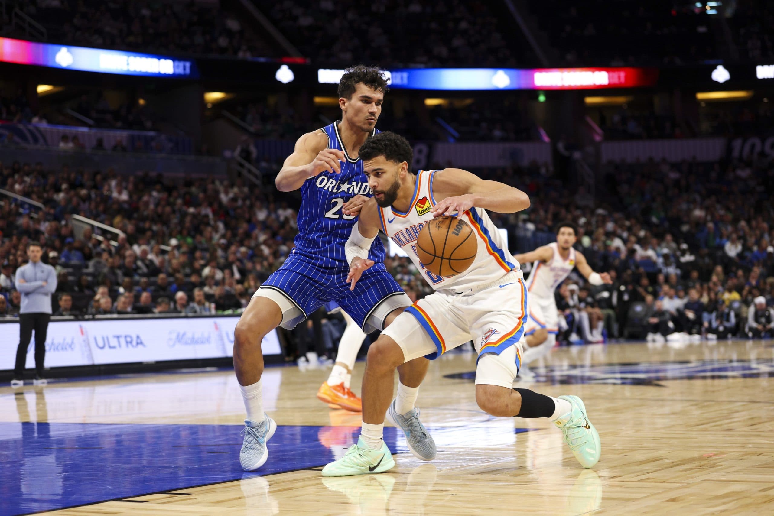 Ajay Mitchell décisif dans la victoire d’OKC, premier qualifié pour les PO