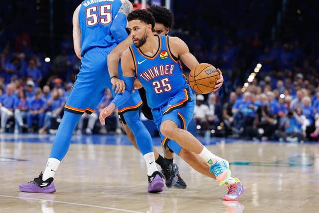 Victor Wembanyama monstrueux, San Antonio fait tomber OKC : Ajay Mitchell passe à côté