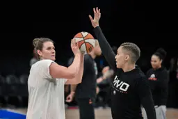Défaite pour Phoenix et Kyara Linskens qui a passé 40 minutes sur le banc