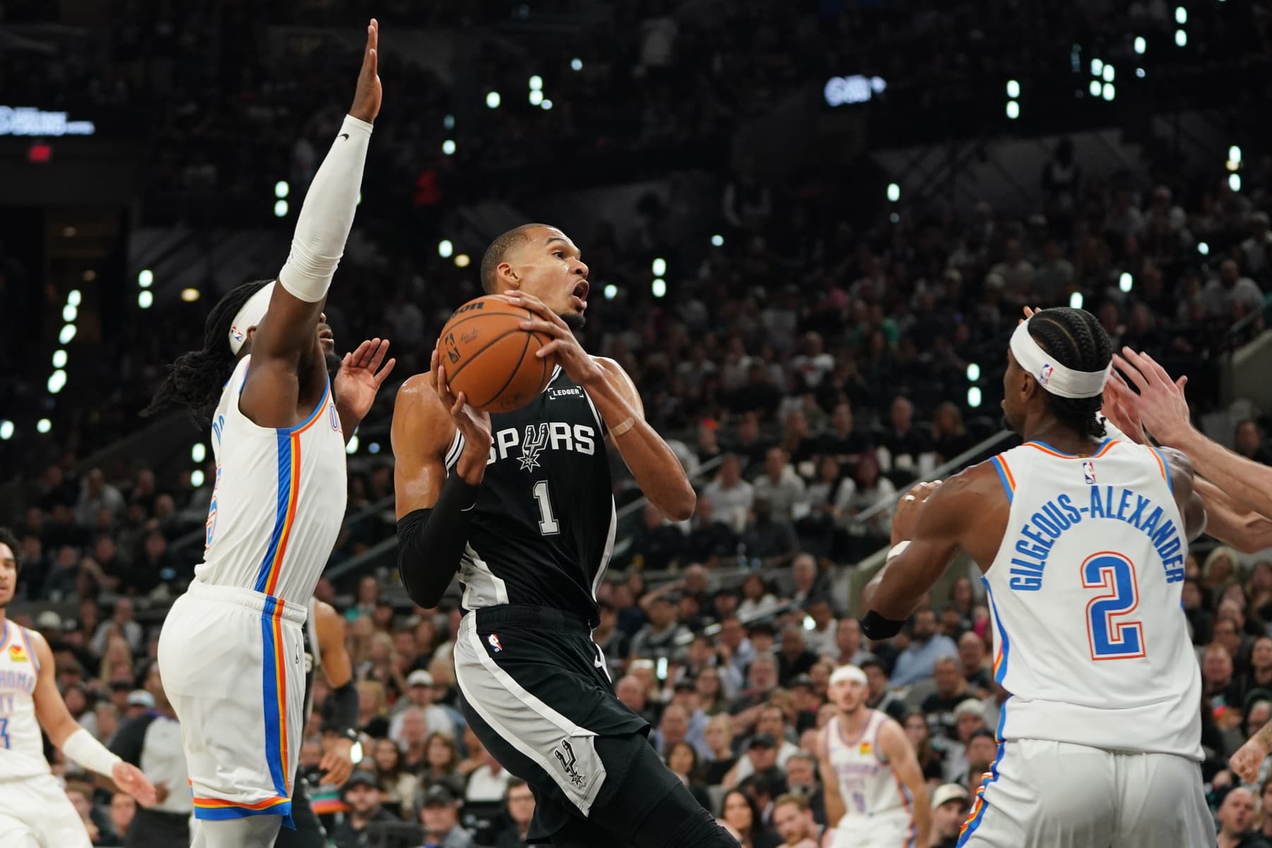 San Antonio arrache un Game 7, OKC toujours sans Ajay Mitchell
