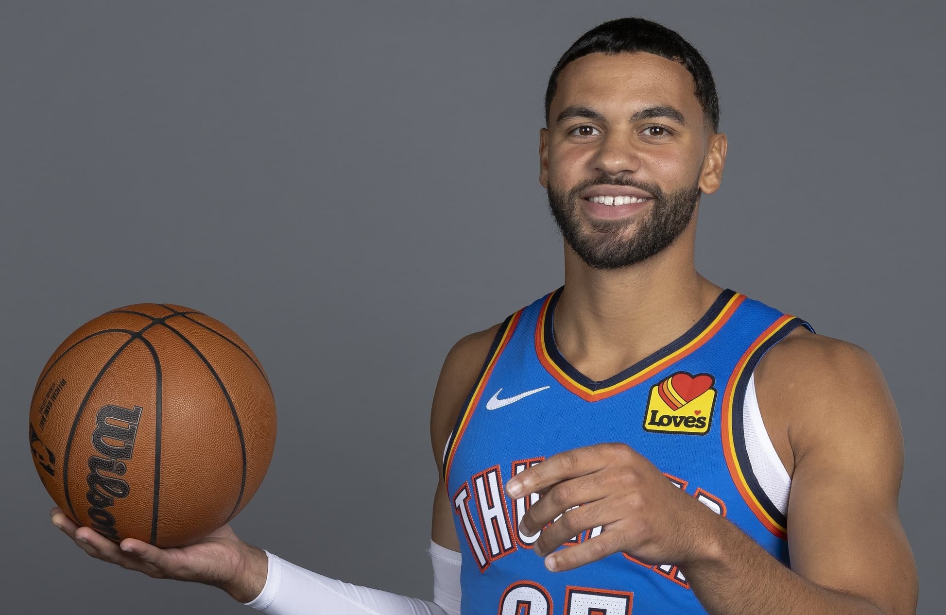 « Je suis prêt à démarrer » : Ajay Mitchell attaque sa troisième saison NBA avec ambition