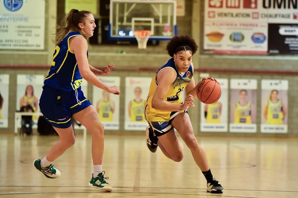 Les Castors et les Kangoeroes écrasent leurs adversaires