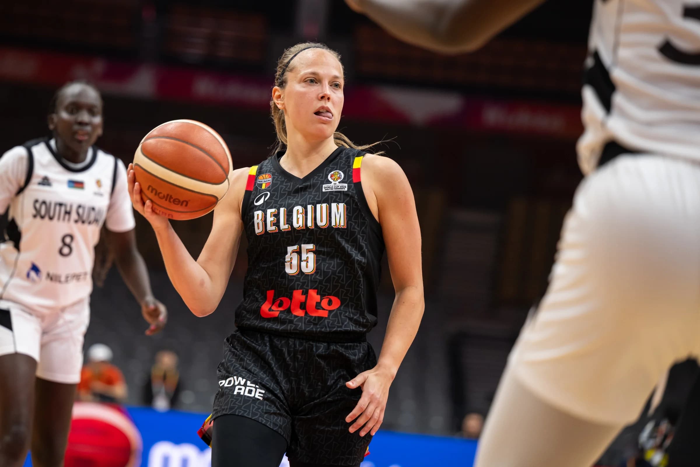 Les Cats, avec le retour de leurs joueuses de WNBA, se font peur face au Japon