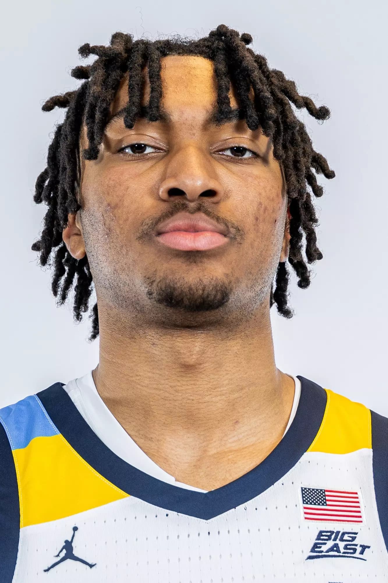 adrien_stevens_2025-2026_16-9.webp