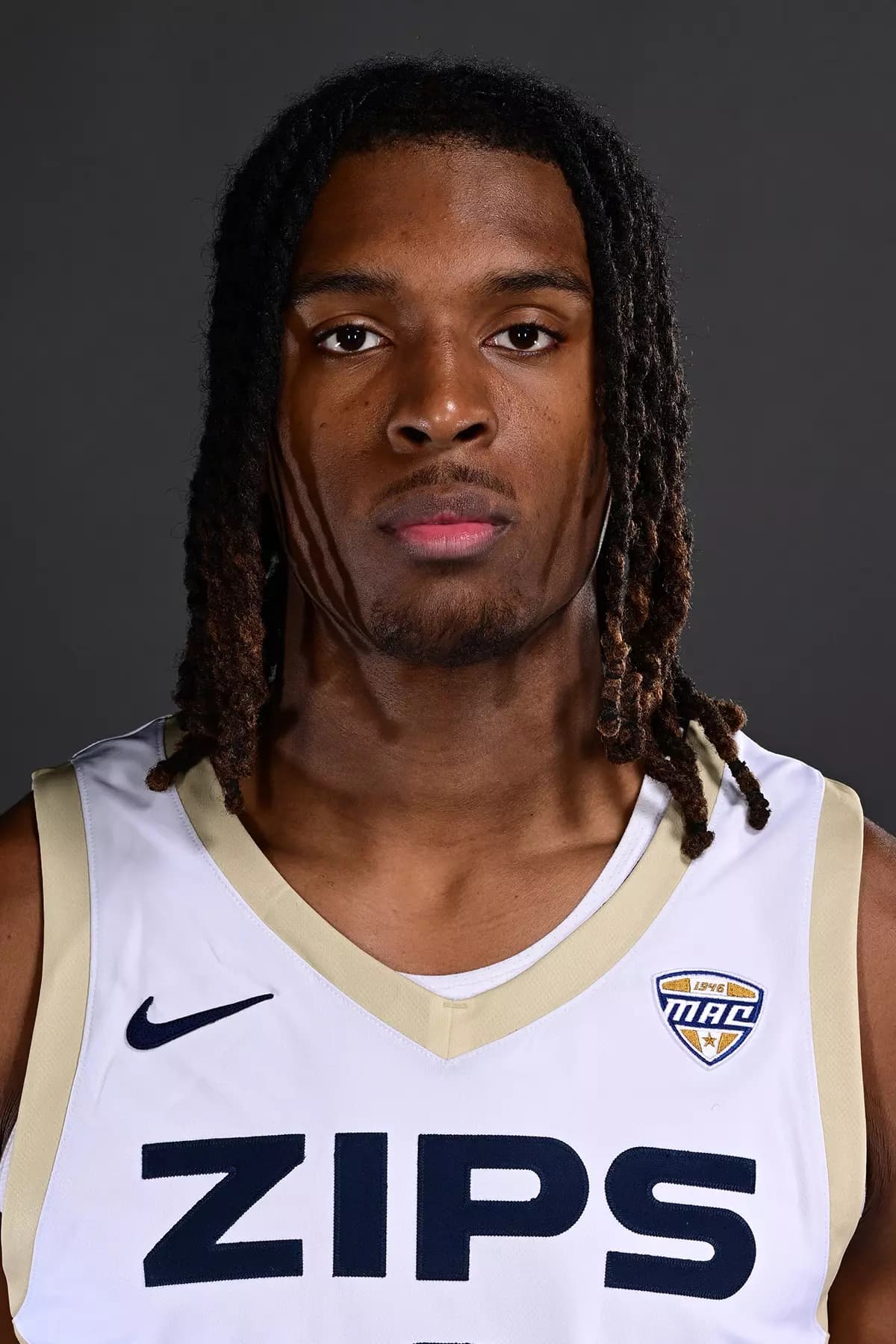amani_lyles_2025-2026_16-9.webp