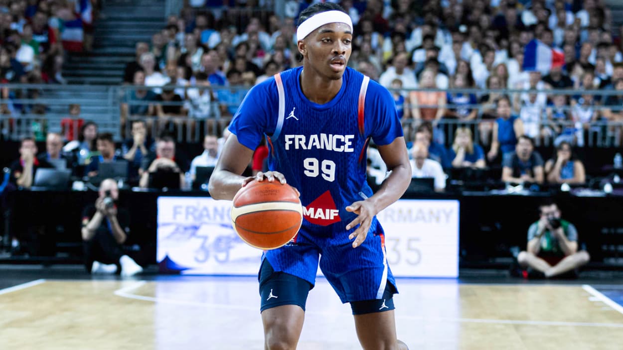Bilal Coulibaly (France) au dribble Bilal Coulibaly (France) au dribble