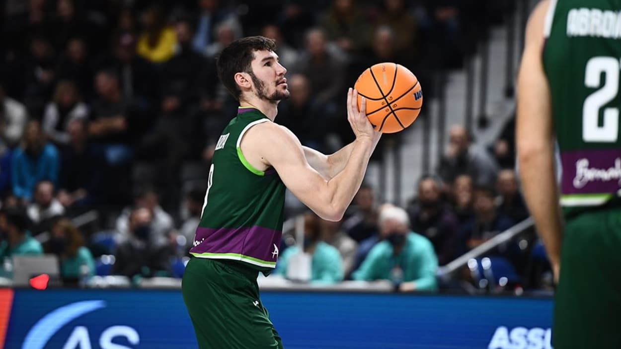 Dario Brizuela avec l'Unicaja Malaga en 2021 Dario Brizuela avec l'Unicaja Malaga en 2021
